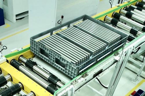 探訪蜂巢能源工廠 揭秘短刀電池生產(chǎn)三大秘籍